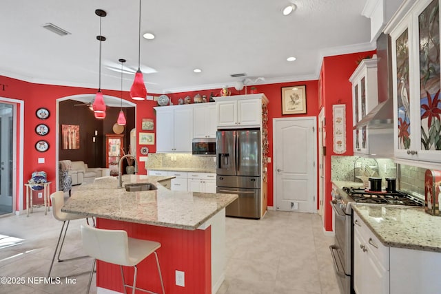 112 Long Branch Way, Saint Augustine, FL 32086 - kitchen featuring a sink, crown molding, stainless steel appliances, and ceiling fan