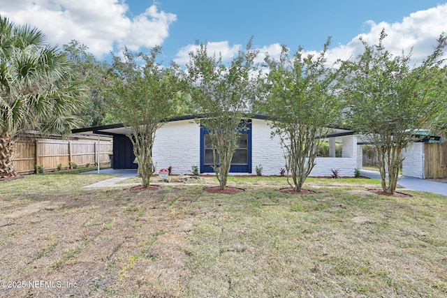 5444 Keystone Dr S, Jacksonville, FL 32207 - view of front of home