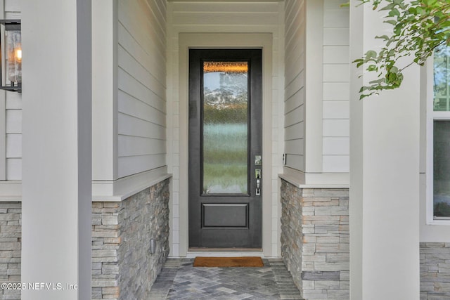181 Lamego Ln, Saint Augustine, FL 32095 - property entrance with stone siding