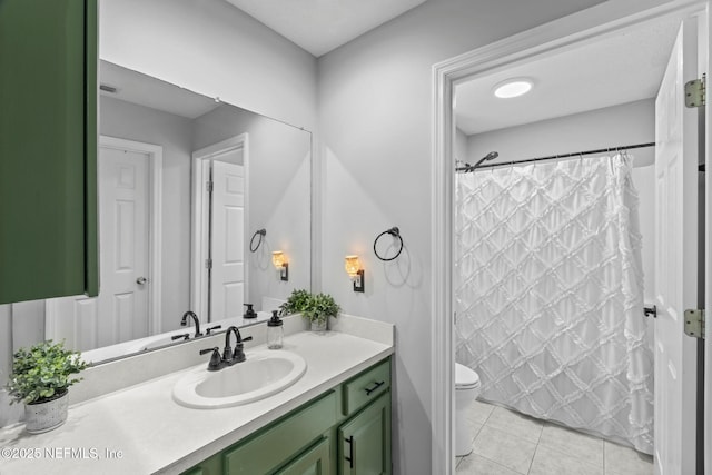 4384 Hickory St, Macclenny, FL 32063 - full bath featuring toilet, vanity, tile patterned floors, and a shower with curtain