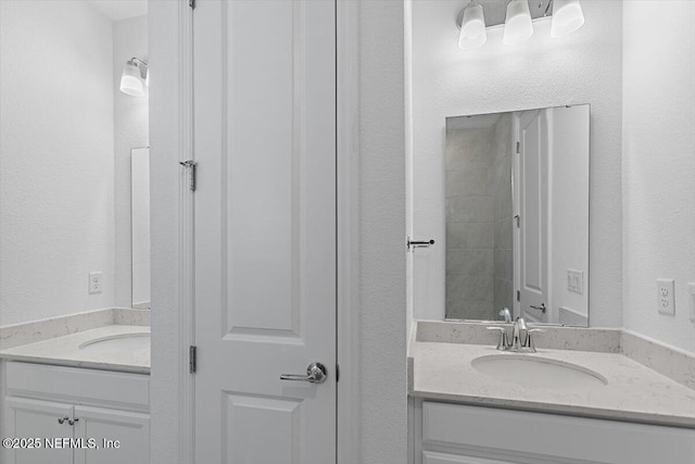 full bath with vanity