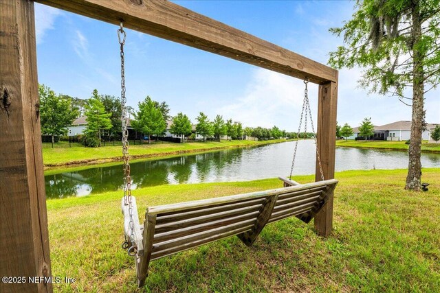 71 Lansing Ct, Saint Augustine, FL 32092 - surrounding community featuring a water view and a lawn
