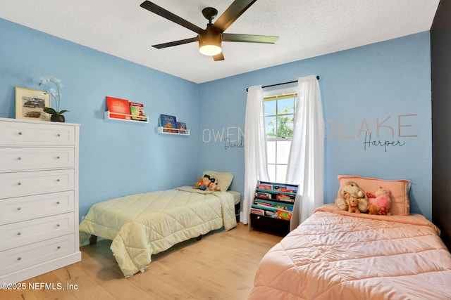 1257 12th St N, Jacksonville Beach, FL 32250 - bedroom featuring light wood-style flooring and ceiling fan