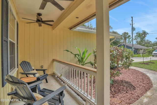 1257 12th St N, Jacksonville Beach, FL 32250 - view of patio / terrace featuring a ceiling fan