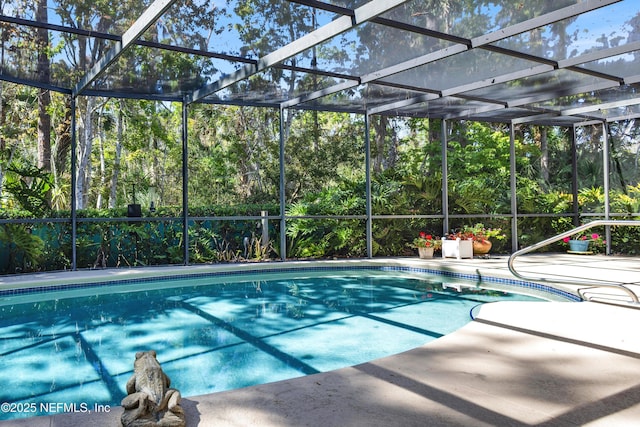 445 W Mill Chase Ct, Ponte Vedra Beach, FL 32082 - outdoor pool with a patio area and a lanai
