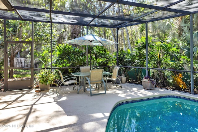 445 W Mill Chase Ct, Ponte Vedra Beach, FL 32082 - view of pool featuring a patio area, outdoor dining space, and a lanai