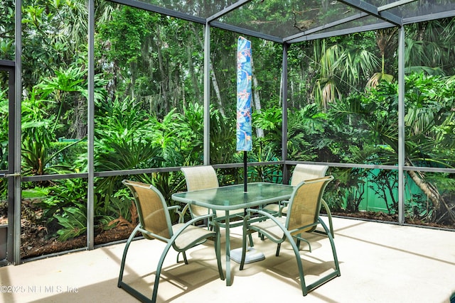 445 W Mill Chase Ct, Ponte Vedra Beach, FL 32082 - sunroom / solarium with outdoor dining space