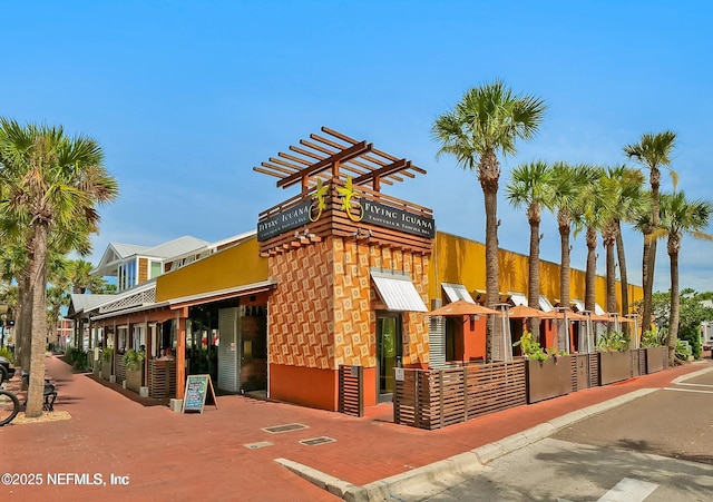 711 Ocean Blvd, Atlantic Beach, FL 32233