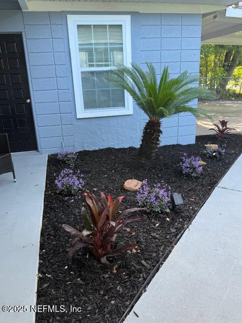 6845 Cherbourg Ave S, Jacksonville, FL 32205 - view of property entrance