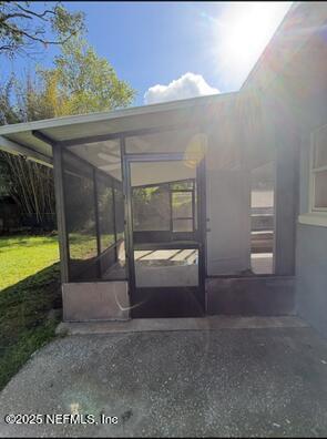 6845 Cherbourg Ave S, Jacksonville, FL 32205 - view of doorway to property