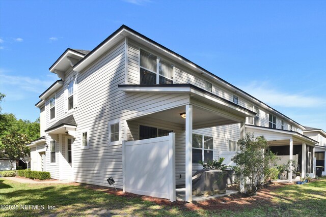8672 Ribbon Falls Ln, Jacksonville, FL 32244 - view of side of property