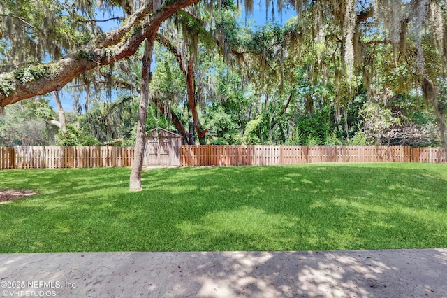 96069 Hidden Marsh Ln, Fernandina Beach, FL 32034 - view of yard featuring a shed and an outdoor structure