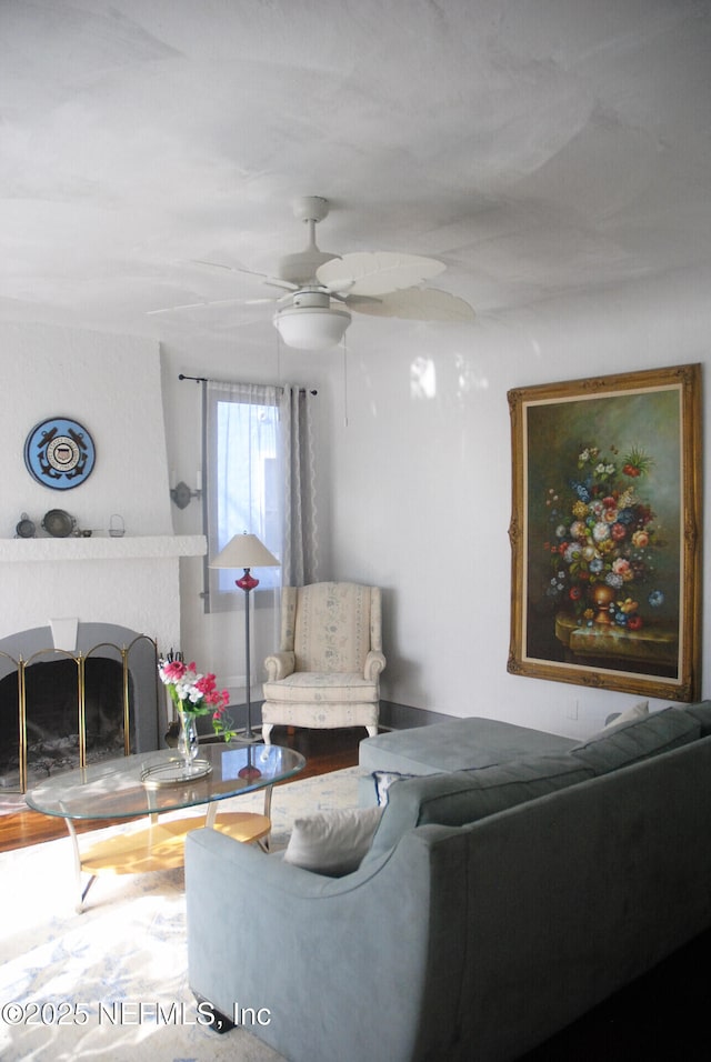 123 Arlington Way, Ormond Beach, FL 32176 - living room with ceiling fan