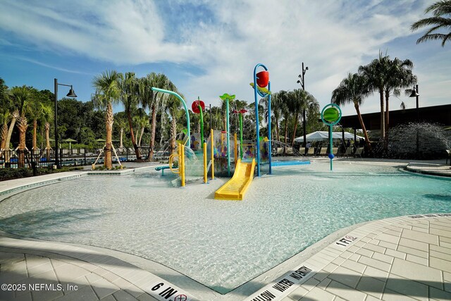210 Terra Oaks Dr, Saint Johns, FL 32259 - communal playground with a water play area