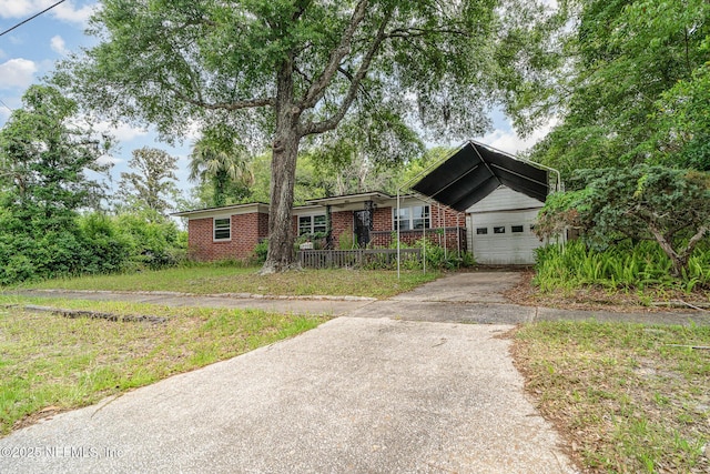 6522 Barkwood Dr, Jacksonville, FL 32277 - photo 4