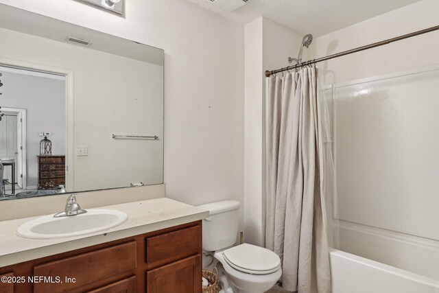 607 Golden Lake Loop, Saint Augustine, FL 32084 - full bath with toilet, vanity, and shower / bath combo