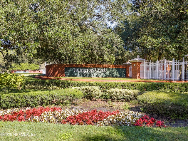 100 Bracken Ct, Saint Johns, FL 32259 - community / neighborhood sign featuring fence