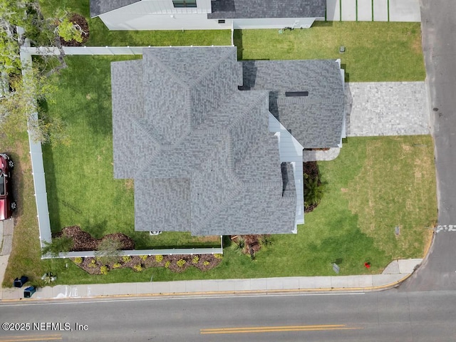 aerial view of property and surrounding area