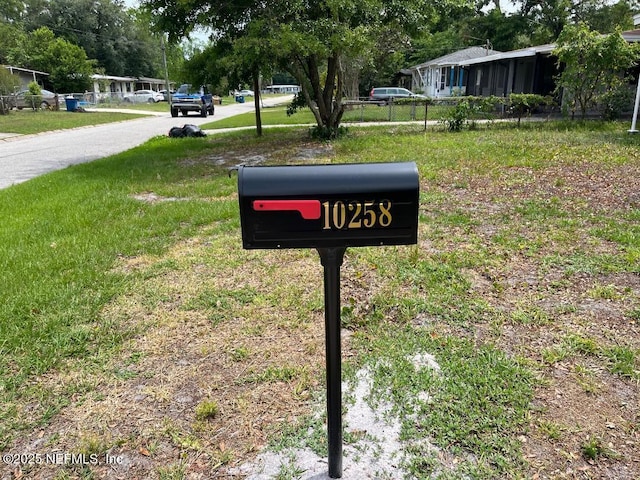 10258 Elmhurst Dr, Jacksonville, FL 32218 - exterior view of fence