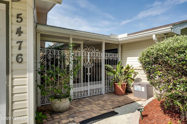 5476 Waterside Dr, Jacksonville, FL 32210 - entrance to property featuring a gate
