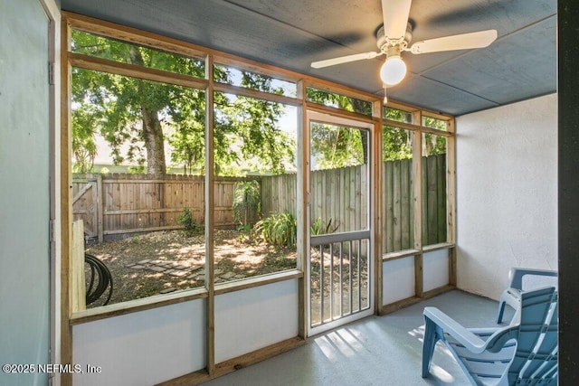 2885 Sand Castle Ln, Jacksonville, FL 32233 - sunroom / solarium featuring ceiling fan