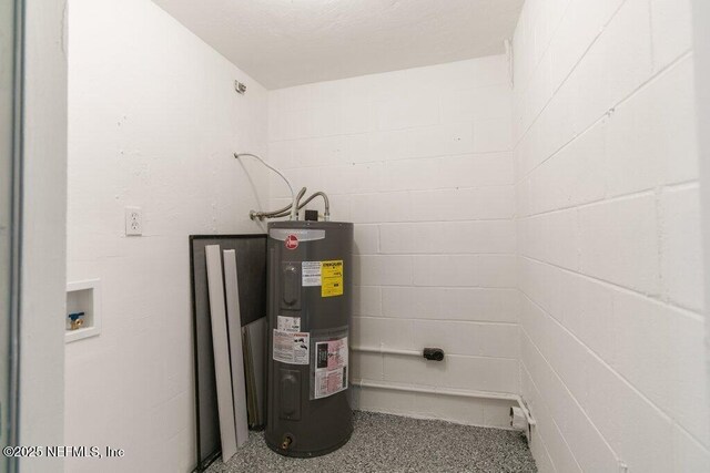 2885 Sand Castle Ln, Jacksonville, FL 32233 - utilities with electric water heater