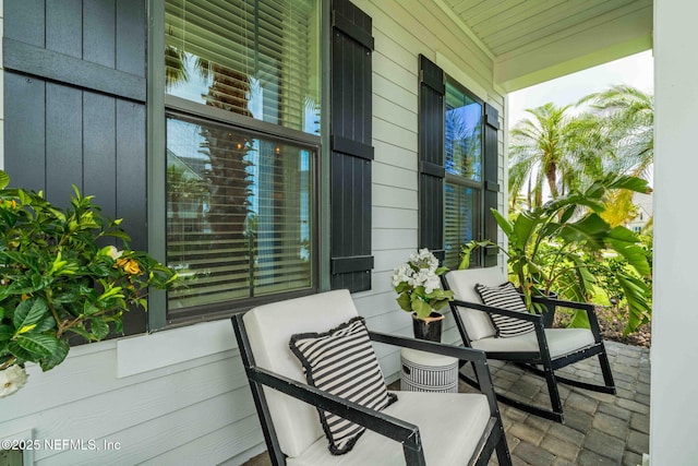 balcony with a porch