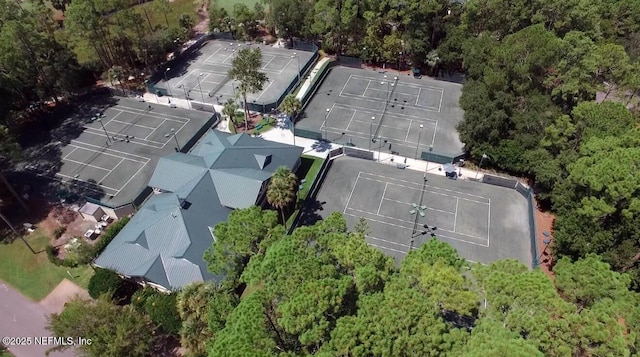 aerial view of property and surrounding area