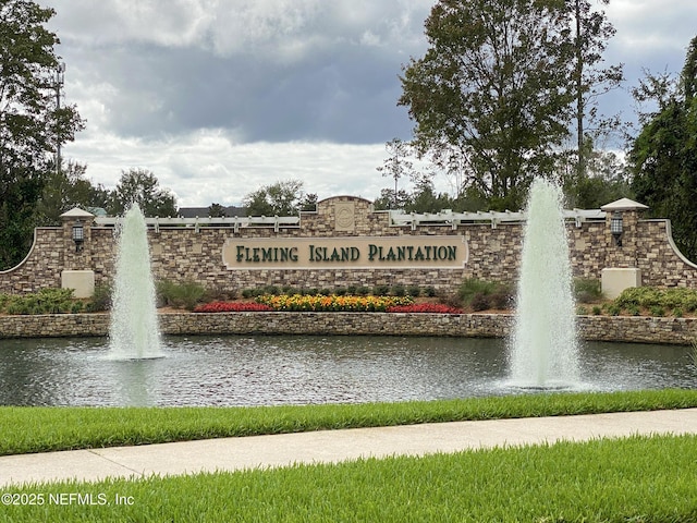 2012 Belle Grove Ter, Fleming Island, FL 32003 - community sign with a water view