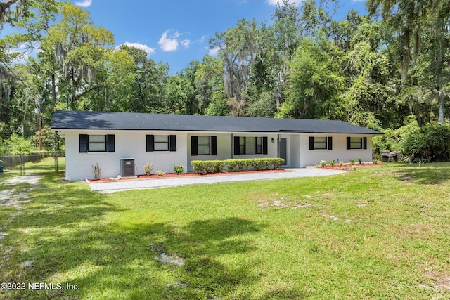 5092 Harvey Grant Rd, Fleming Island, FL 32003 - view of front of house with central AC unit