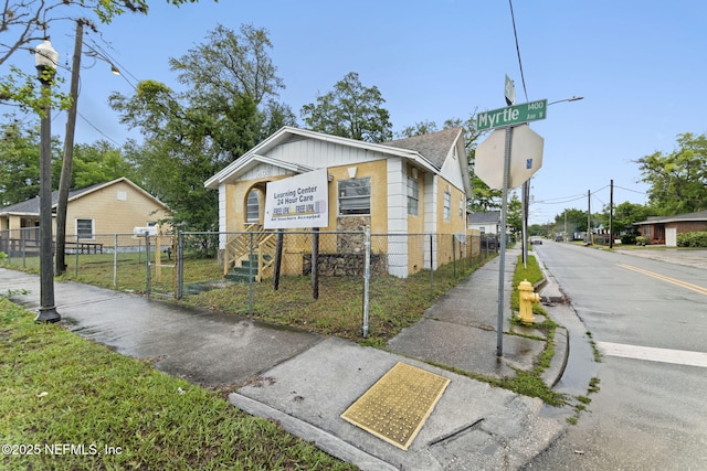 1403 Myrtle Ave N, Jacksonville, FL 32209 - view of front of house