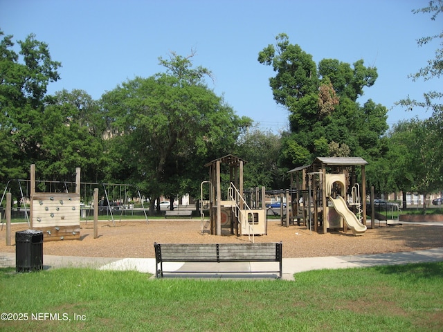 2358 Riverside Ave Unit 304, Jacksonville, FL 32204 - view of communal playground