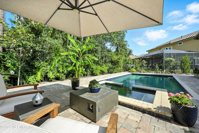 2919 Brettungar Dr, Jacksonville, FL 32224 - view of swimming pool featuring a patio and a pool with connected hot tub
