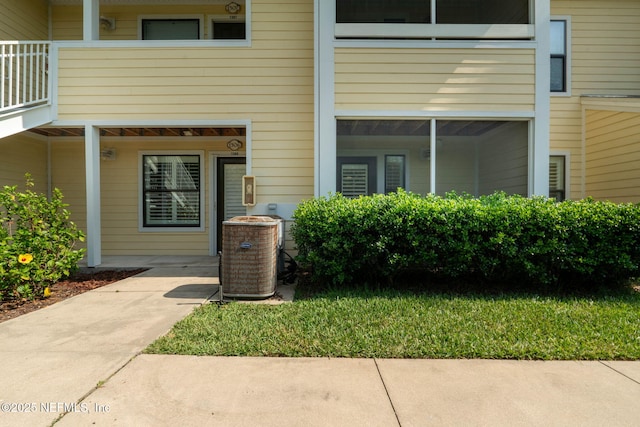 100 Fairway Park Blvd Unit 1306, Ponte Vedra Beach, FL 32082 - entrance to property featuring a balcony and central AC unit