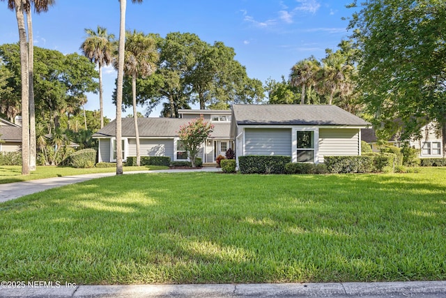 5105 Otter Creek Dr, Ponte Vedra Beach, FL 32082 - view of front of home with a front lawn and concrete driveway