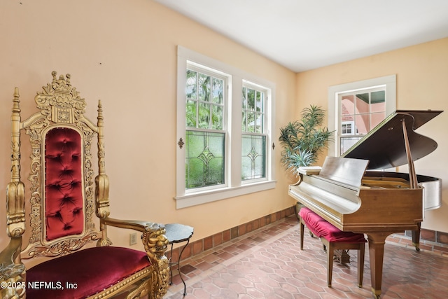 16 May St, Saint Augustine, FL 32084 - sitting room featuring tile patterned flooring and baseboards