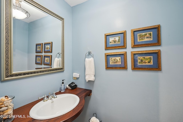 16 May St, Saint Augustine, FL 32084 - bathroom featuring a sink