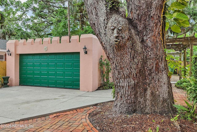 16 May St, Saint Augustine, FL 32084 - garage featuring driveway