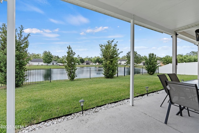 4008 Cormorant Ln, Middleburg, FL 32068 - sunroom with a water view and a residential view