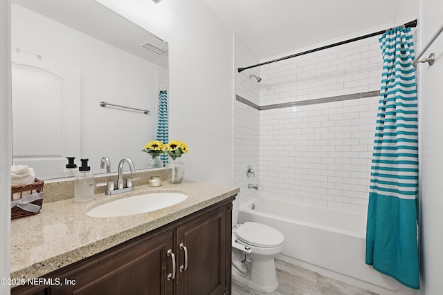 5327 Attleboro St, Jacksonville, FL 32205 - full bath featuring shower / tub combo with curtain, vanity, and toilet