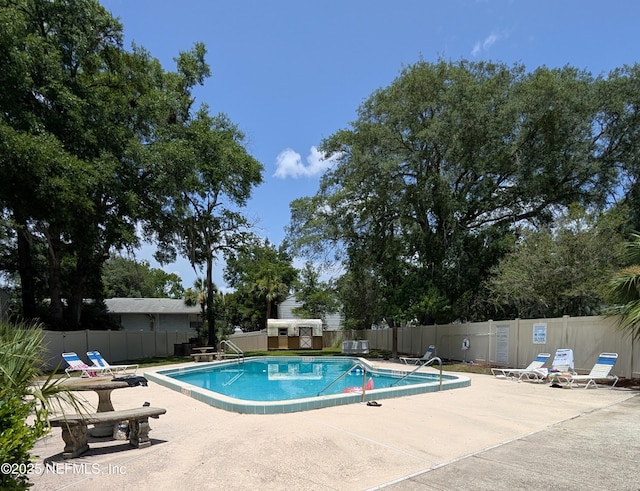 1101 Kettering Way, Orange Park, FL 32073 - community pool with a patio