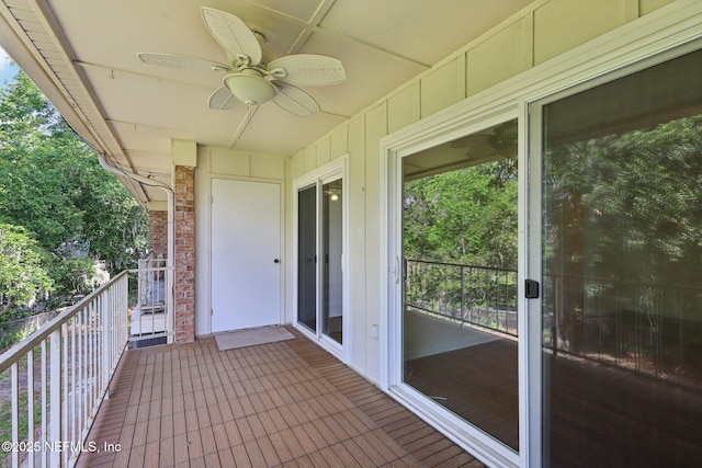 5201 Atlantic Blvd Unit 142, Jacksonville, FL 32207 - balcony featuring ceiling fan