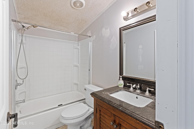 112 Sculpin Dr, Florahome, FL 32140 - bathroom featuring toilet, a textured ceiling, washtub / shower combination, and vanity