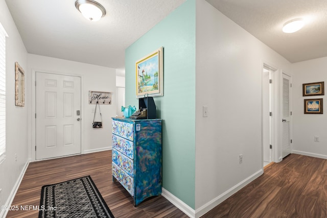 2840 Buck Creek Pl, Green Cove Springs, FL 32043 - foyer entrance featuring wood finished floors and baseboards