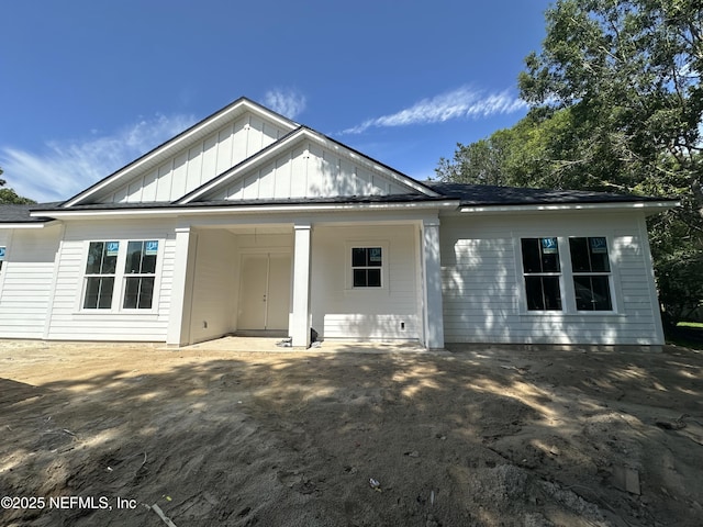 809 Brandywine Ct, Saint Augustine, FL 32086 - rear view of house featuring board and batten siding
