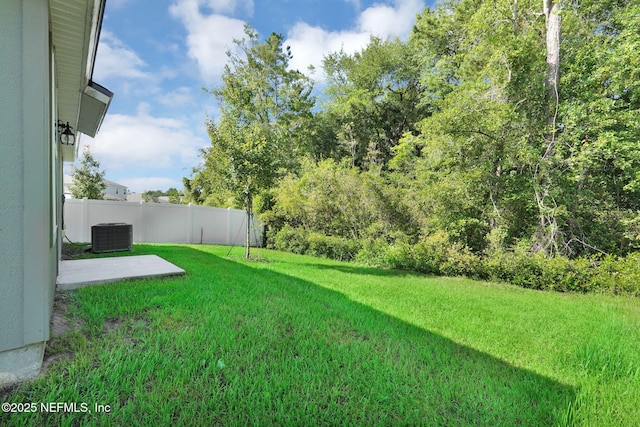 3075 Rustic Deer Way, Green Cove Springs, FL 32043 - view of yard with a patio area