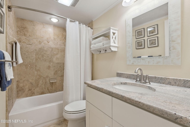 278 Sandcastles Ct, Fernandina Beach, FL 32034 - full bath featuring vanity, toilet, shower / tub combo, and crown molding
