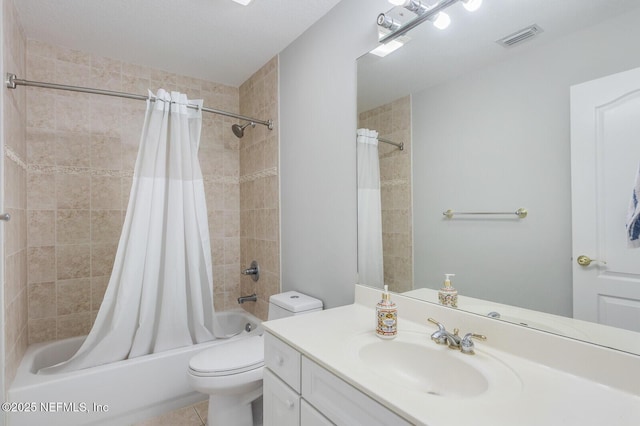 2624 Oakgrove Ave, Saint Augustine, FL 32092 - full bath featuring shower / tub combo, vanity, toilet, and tile patterned flooring