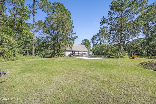 view of grassy yard