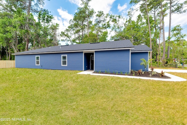 959 Florida St, Fleming Island, FL 32003 - view of front facade with a front lawn